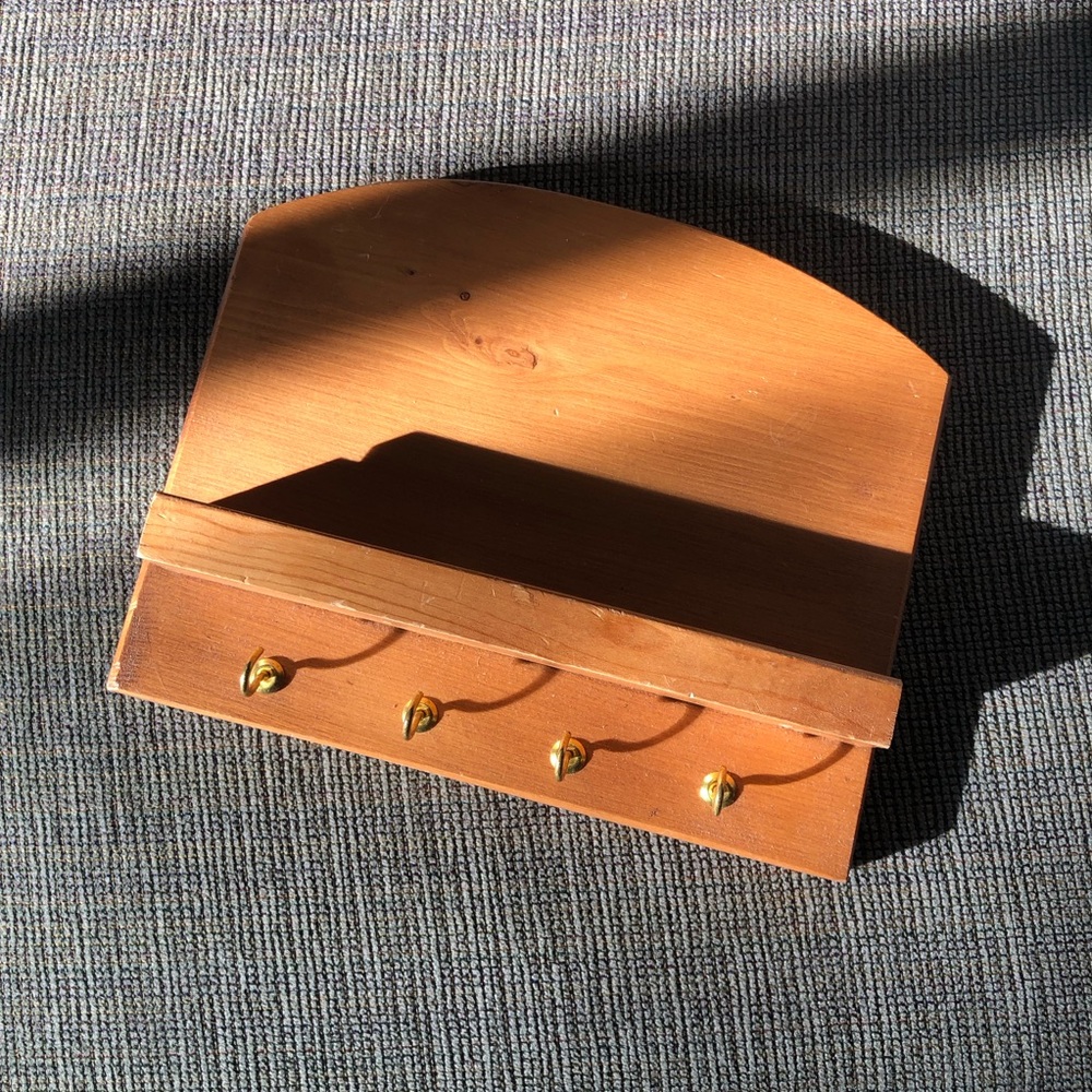 Wooden Wall-Mounted Key Holder with Hooks